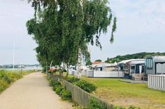 Die Dauercamper (wie auch hier in Neustadt) freuen sich auf die weiteren Lockerungen der Corona-Auflagen.