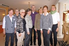 Vorstandsmitglieder des Neustädter Bridge-Clubs: Birgit Praefke, Iris Ziemann, Bärbel Slupek, Gudrun Weidemann, Kai-Uwe Hoehne, Ursula Boyen, Ursula Rieger-Kasten, Christina Schönborn (v. lks.).