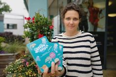 Ulrike Grimm, Projektmanagement Tourismus-Agentur Lübecker Bucht und projektverantwortlich für das neu erschiene Umweltbildungsspiel (©www.luebecker-bucht-ostsee.de).