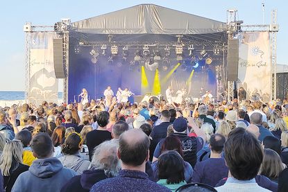 Das diesjährige Line-up bietet eine musikalische Vielfalt – von kraftvollem Pop über tanzbaren Electro bis hin zu einem Familienkonzert.