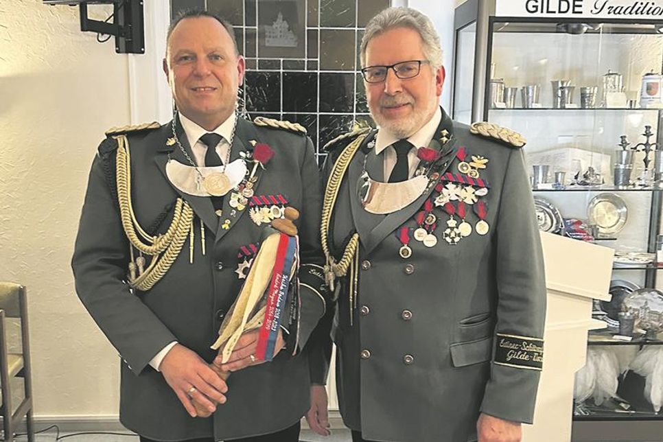 Das Bürgervogelschießen ist das Fest der Vorsteher: Torsten Wetendorf-Muntau ist Wortführender Vorsteher in 2024, Torsten Nagel Vorsteher (re.).