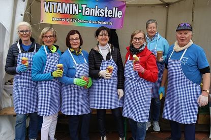 Beliebter Treffpunkt: Die Vitamin-Tankstelle. (Foto: Christian Lück)