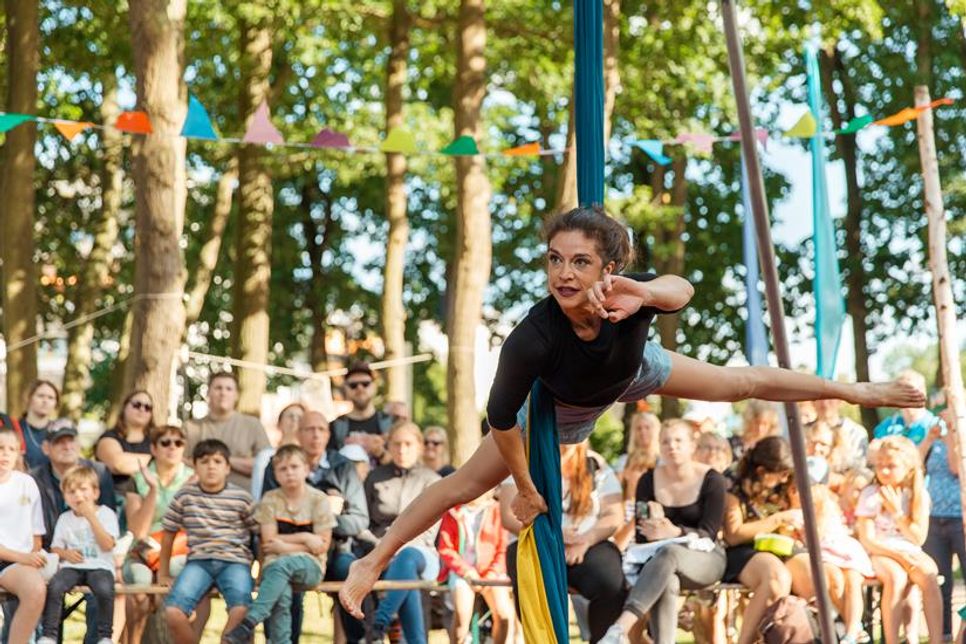 Internationale Artisten zeigen ihr Können. (Foto: www.luebecker-bucht-ostsee.de)