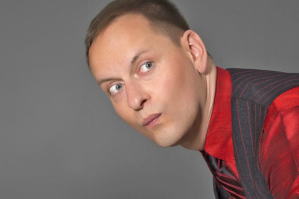 Jo van Nelsen beleuchtet mit „Kabarett im KZ“ ein noch tabuisiertes Thema.