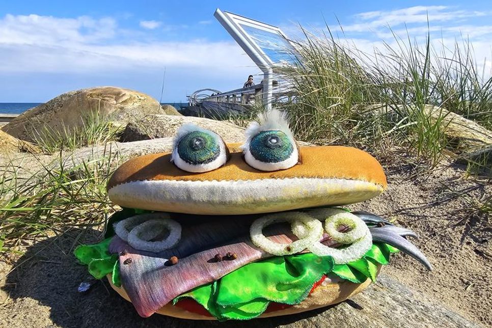 Am 3. Mai findet in Kellenhusen der traditionelle Weltfischbrötchentag statt.