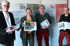 Dietrich Busch (Mitautor), Julia Freese, Gerd Warda (Verleger) und Christian Bielke (v.li.) haben ein bemerkenswertes Buch rundum die Veranstaltungen zum 100. Geburtstag des Malenter Architekten Peter Arp vorgestellt.
