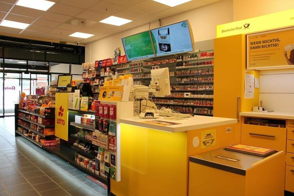 Post- und Paketdienstleistungen und mehr gibt es in dem neuen City-Kiosk direkt am Eingang des famila-Marktes.