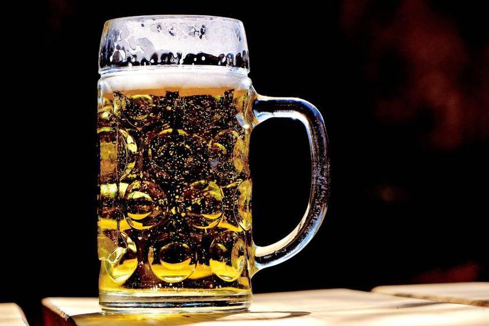 Das Oktoberfest endete für den 87-Jährigen schmerzhaft.
