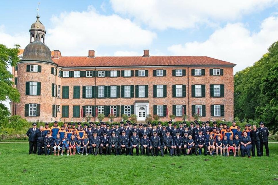 Am kommenden Wochenende feiert die Freiwillige Feuerwehr Eutin ihr 150jähriges Jubiläum und lädt am Samstag die EutinerInnen zum Mitfeiern ein.