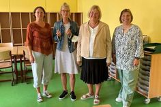 OGS-Leiterin Nadine Ritter, Schulleiterin Doris Cwiertnia-Jürs, SPD-Bundestagsabgeordnete Bettina Hagedorn und Schulverbandsvorsitzende Angela Hüttmann (v. lks.).