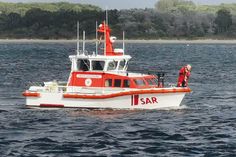 Zahlreiche Rettungsboote und Helfer suchten am Samstagabend nach dem vermissten Mädchen.