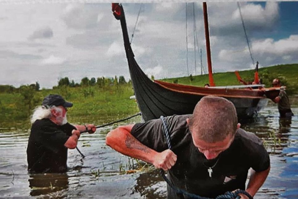 "Wenn wir mit dem Schiff feststecken, müssen wir es mit eigener Kraft von der Untiefe ziehen, sonst geht`s nicht weiter."