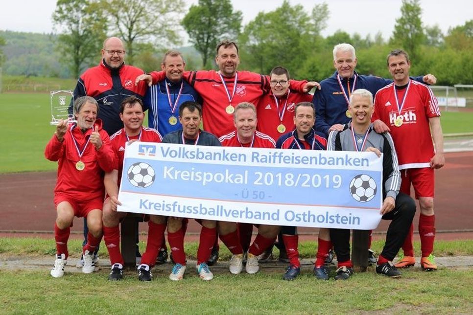Die Ü-50 der SG Hansühn/Schönwalde/Griebel hat den Kreispokal gewonnen. (Foto: Lars Braesch)