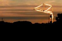 Goldener Kran der Firma Gollan. Eine Leserin schickte uns dieses stimmungsvolle Foto, möchte aber lieber nicht namentlich genannt werden.