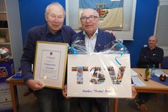 Große Ehre für zwei TSV-Legenden: Wolfgang Prehn (re.) wurde zum Ehrenvorsitzenden, Wolfgang Kulow zum Ehrenmitglied ernannt.