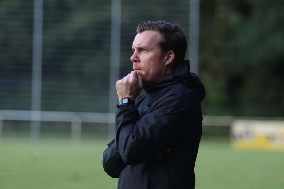 Trainer Dennis Jaacks war nach der schwachen Vorstellung seiner Elf bedient.