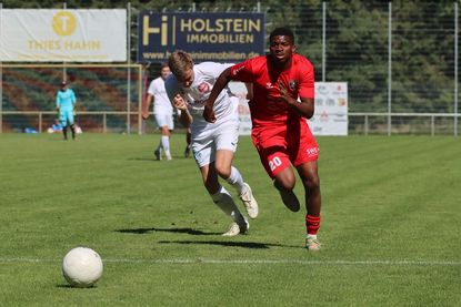 Wenn man kein Glück hat: Noah Odiase hatte bei einem Lattentreffer Pech.