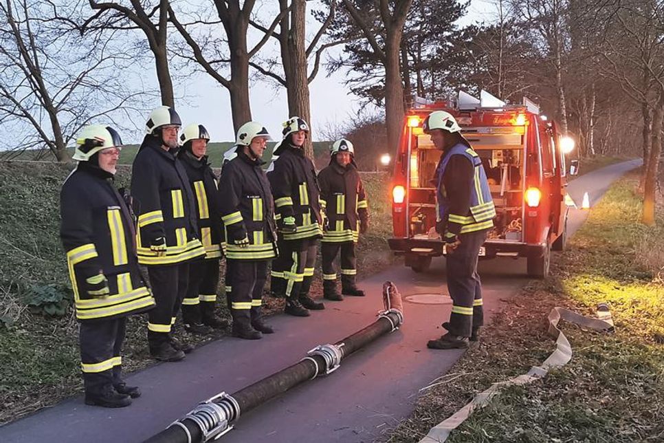 Übungen gehören zum Alltag der Wehr, am Sonnabend gibt es Einblicke in die Arbeit der Truppe.