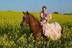 Hoch zu Ross über die Obstplantage. Eine tolle Urlaubserinnerung.