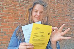 SV-Mitglied Weda Preuß wirbt für die Haarspende-Aktion ihrer Schule.