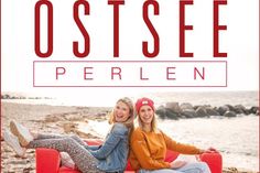 Die Ostsee-Perlen Gesche Muchow (lks.) und Kristina Kolbe sind mal wieder in Partylaune.
