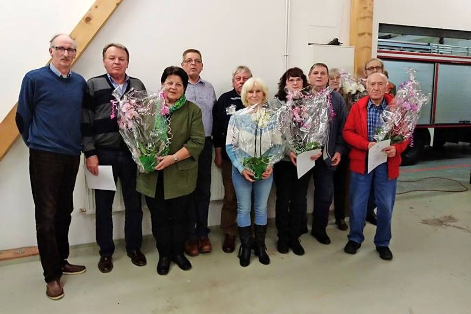 Geehrt wurden für 30 Jahre Gemeinschaftszugehörigkeit Margrit und Holger Conradt, Bärbel und Wilhelm Herbst, Veronika und Günter Ohmacht sowie Günter Urbat, für 20 Jahre Helga und Karl-Otto Becker.
