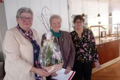 Erika Seitz und Gerda Jans wurden für 25 Jahre Mitgliedschaft geehrt.