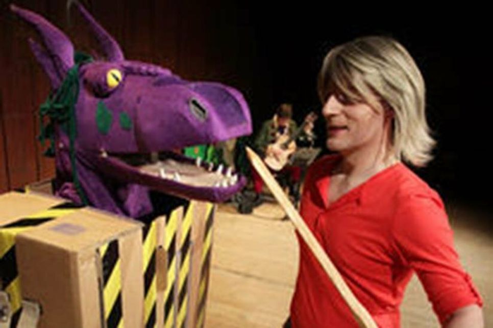 Bei der Mini-Kinderuni kämpft der junge Siegfried gegen einen bösen Drachen.