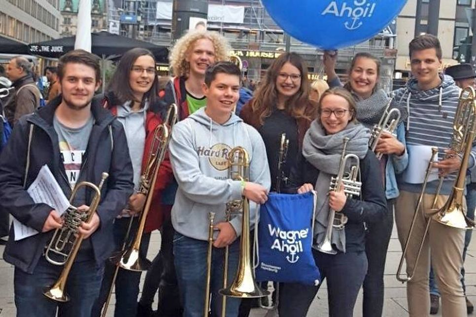 „Brass-Crew No. 8“