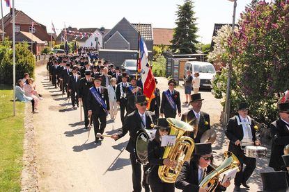 Festumzug durch Kröß