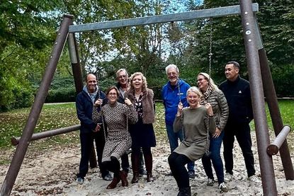 Die neuen Spielgeräte wurden von der Gemeinde aufgebaut und stehen allen Besucherinnen und Besuchern des Kurparks zur Verfügung.