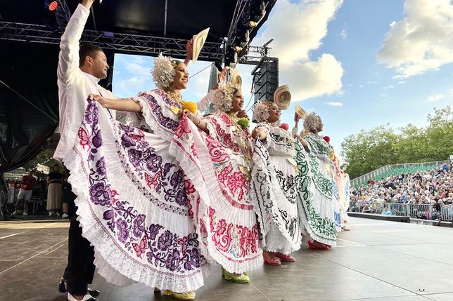 Das Europäische Folklore-Festival 2025 in Neustadt wartet wie immer mit einem tollen Programm auf.