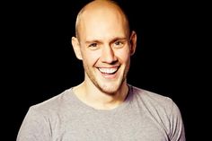 Eine kurzfristige Planänderung hat es für Freitagabend gegeben: Oli P. wird das Vorprogramm von Alex Christensen & The Berlin Orchestra ab 19.30 Uhr übernehmen.