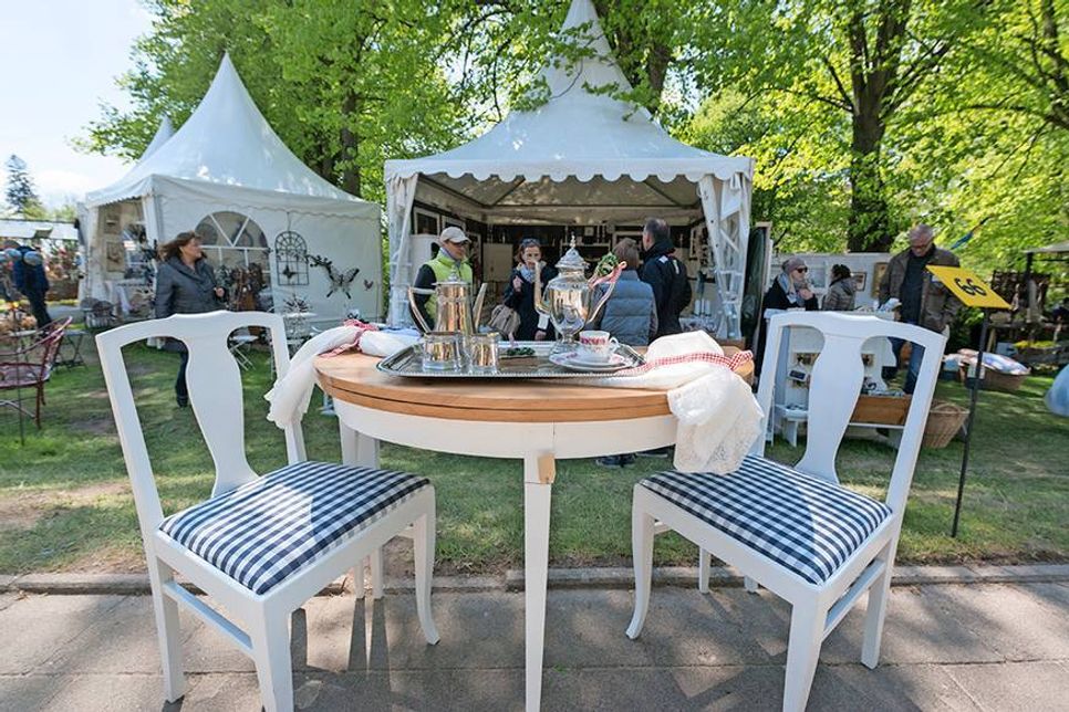 Die Aussteller präsentieren bezaubernde und praktische Dinge aus den Bereichen Wohnen, Garten, Mode und Accessoires.