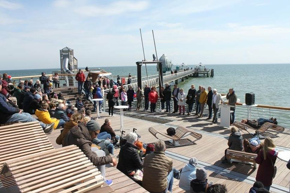 Wie das Sonnendeck eines Kreuzfahrtschiffes präsentiert sich die Erholungsplattform.