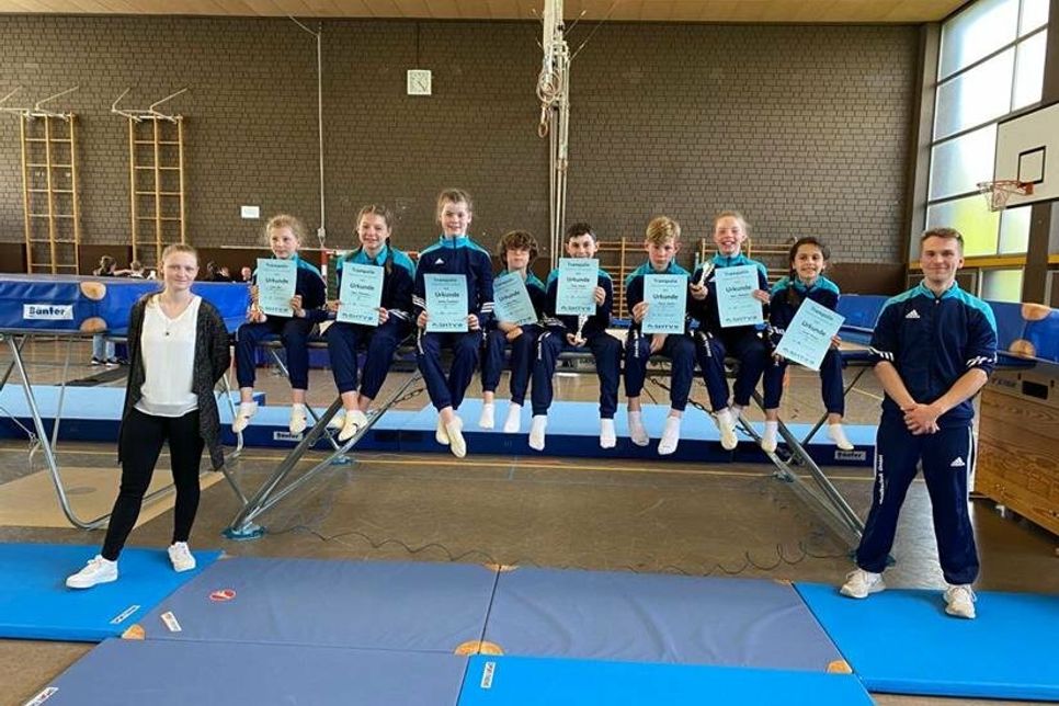 Joanne Bittermann, Jonna Höhn, Sophia Rübesamen, Leandra Paschkewitz, Jonas Nebel, Ruben Restorf, Hannes Militzer, Marie Rübesamen, Luana Braasch und Joel Schlicht (v. lks.).