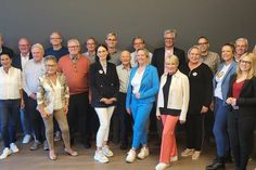 Der Lions Club Lübecker Bucht mit den Küstenladies im Vordergrund.
