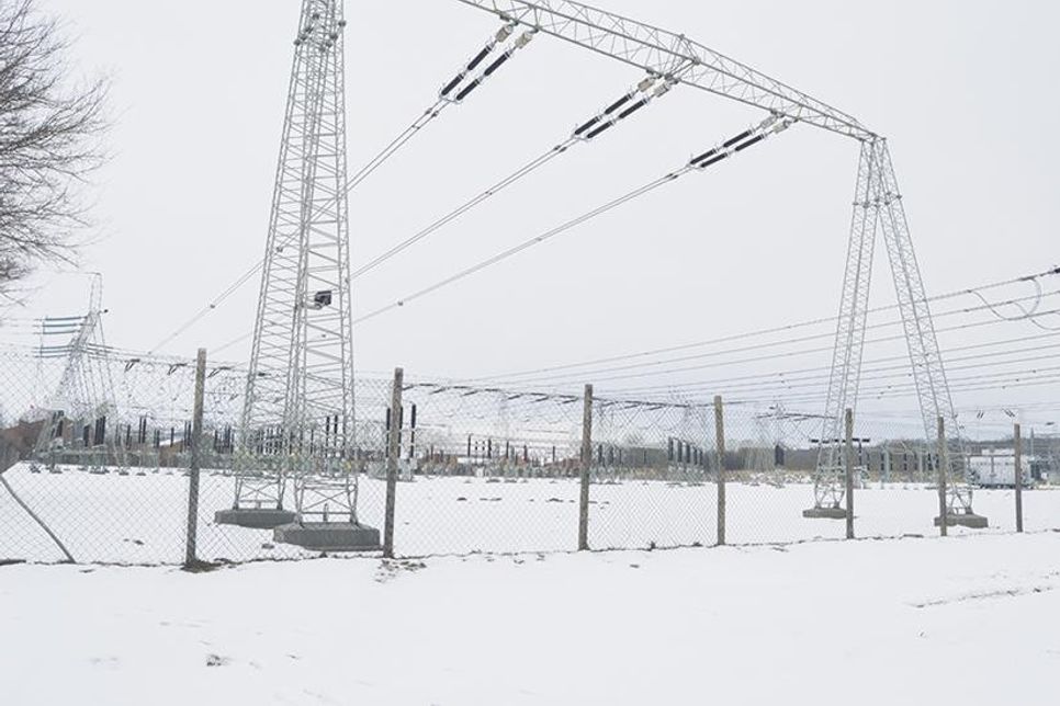 Durch die Nähe zum Umspannwerk der Travenetz GmbH in Pohnsdorf ist die Wahrscheinlichkeit eines Stromausfalles in der Gemeinde Stockelsdorf höher als in umliegenden Gemeinden.