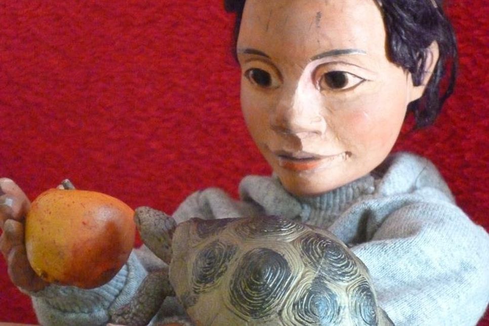 „Simon und Nuna“ ist ein Figurentheaterstück mit Musik für Kinder ab 4 Jahren.