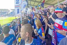 Enttäuschte Holsteinfans nach dem Magdeburgspiel.