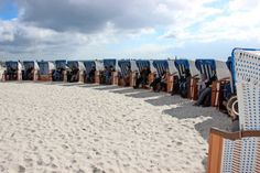 Die Strandkörbe sind zurück und läuten den Anfang der Saison ein.