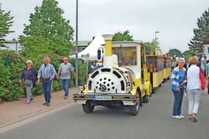 Mit der Bimmelbahn bequem über das Gelände gondeln. Die Besucher waren begeistert.