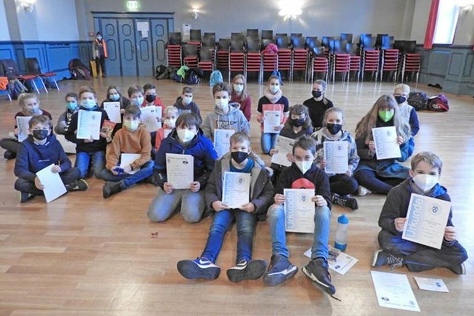 Zur Siegerehrung kamen alle Teilnehmenden der Voss-Schule in der Aula zusammen.