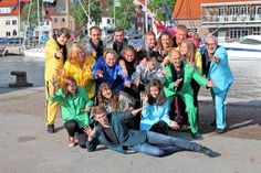 Vollplaybackshows für verschiedene Anlässe: Seit 1997 parodieren und imitieren „Konsens-Inkognito“ die großen und größten Musikstars der letzten 60 Jahre.