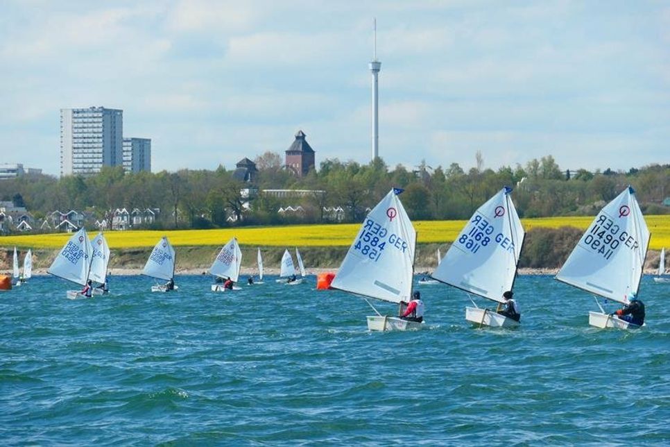Wer auch Lust hat im Opti zu segeln, ist im NSV herzlich willkommen.