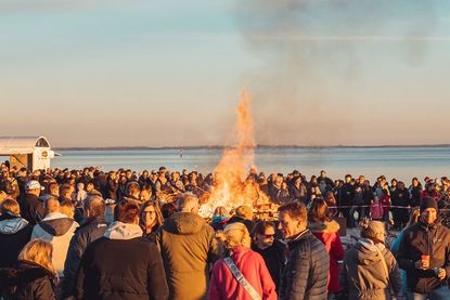 Osterfeuer in Pelzerhaken. (Foto: TALB Gina Lange)