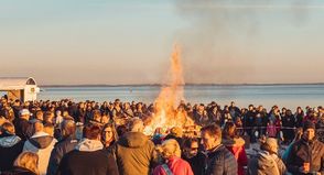 Osterfeuer in Pelzerhaken. (Foto: TALB Gina Lange)