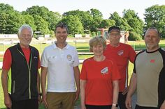 Den Sommer fürs Sportabzeichen nutzen: Das Team der Prüfer lädt zur Teilnahme auf dem Jahnplatz in Preetz ein. V. l.: Detlev Hoffmann, Marcus Heisiger, Erika Zabel, Christian Zabel und Jan Mönig.