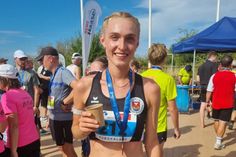 Die schnellste Frau des vOffice Halbmarathons: Lili Schau vom TSV Neustadt stellte mit 1:17:14 Stunden einen neuen Streckenrekord auf und verbesserte die bisherige Bestmarke um rund zwei Minuten.