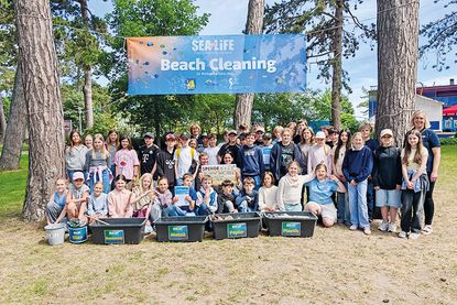Sozialer Tag 2026 für „SchülerInnen Helfen Leben“: OGT-Schüler reinigten den Strand